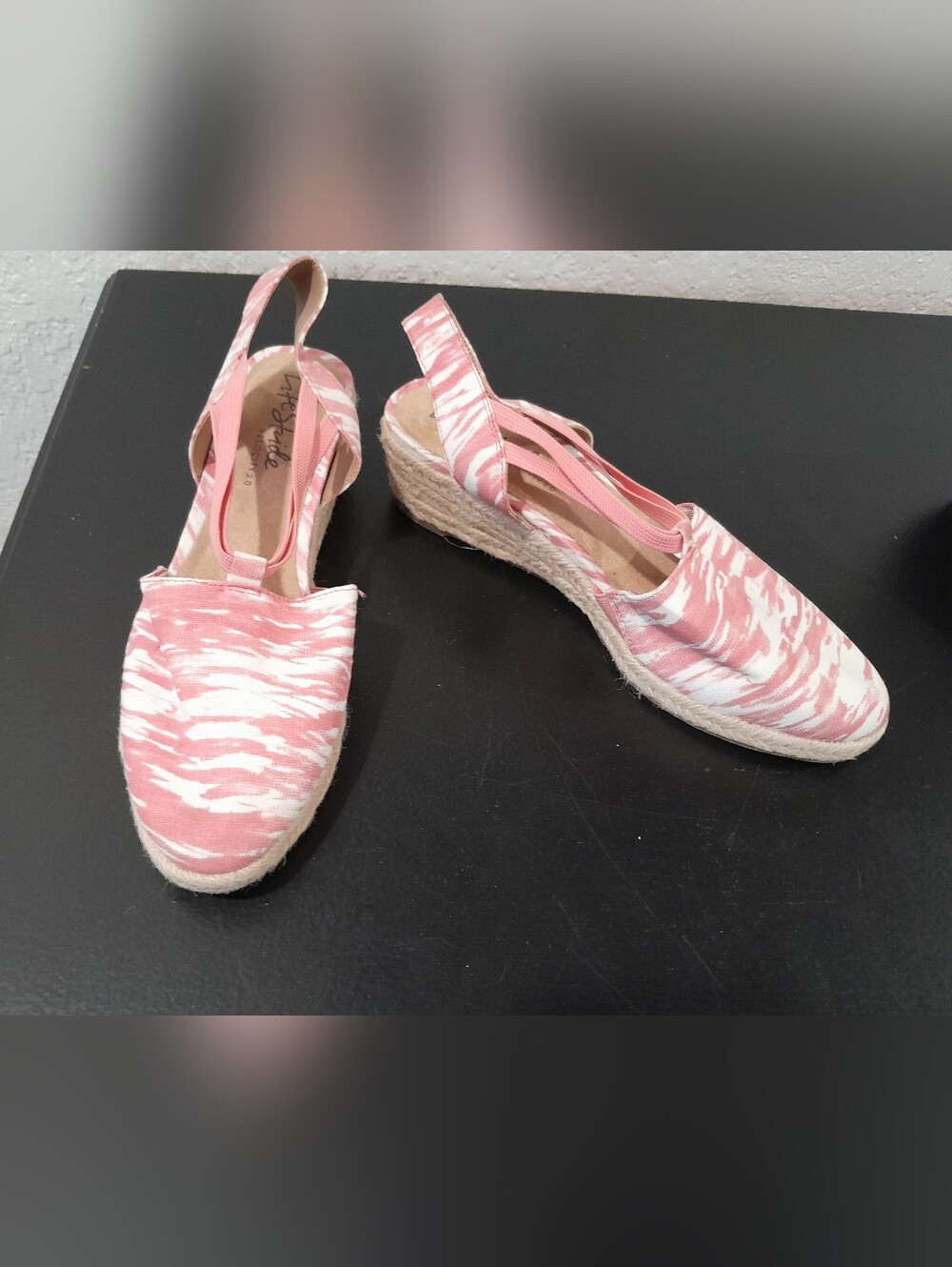 LifeStride Velocity 2.0 Pink White Espadrille Wedge Slingback Size 9